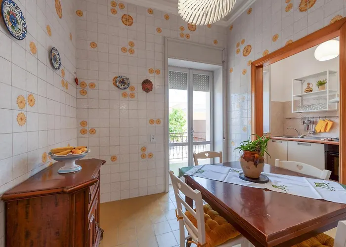 Apartmán Guesthost - Rossella Civico 73 & 75 *