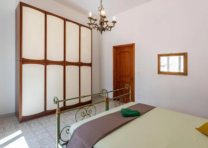 Guesthost - Rossella Civico 73 & 75 Apartmán