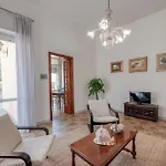 Guesthost - Rossella Civico 73 & 75 Διαμέρισμα